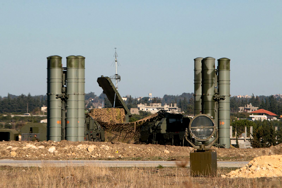 S-400_missile_48N6E2
